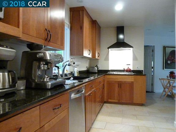 2nd image of 11 Altamount Dr