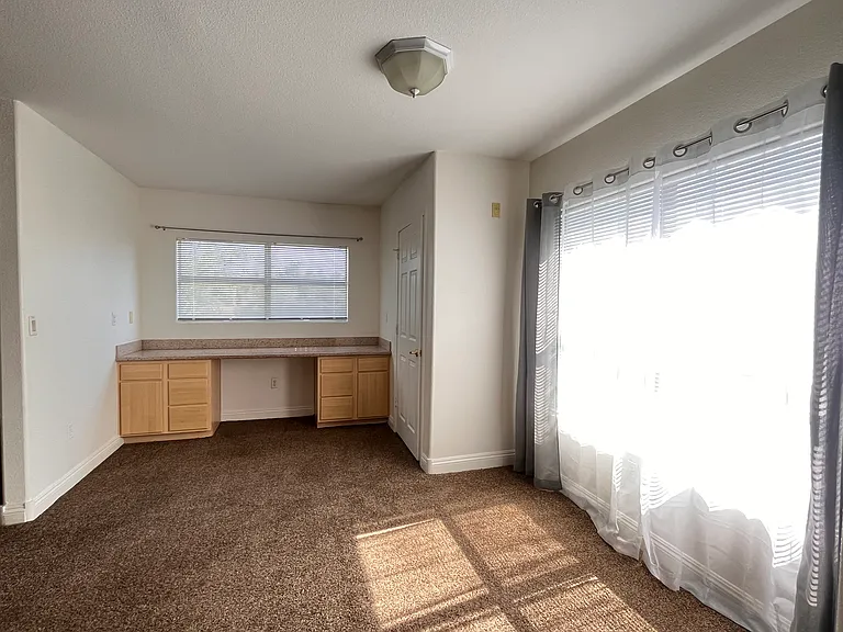 8000 W Badura Ave — Photo 7