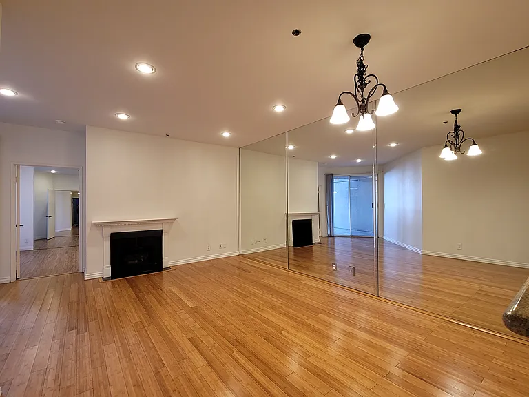 525 S Berendo St #104 — Photo 11