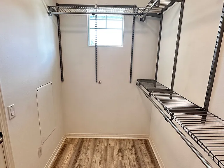 715 Nile River Dr — Photo 30