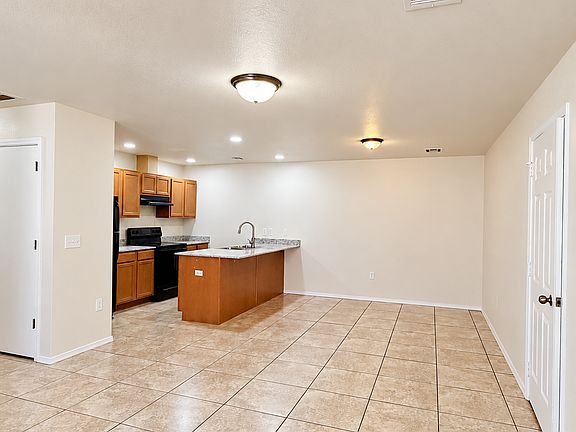 4th image of 1212 Dove Loop #A