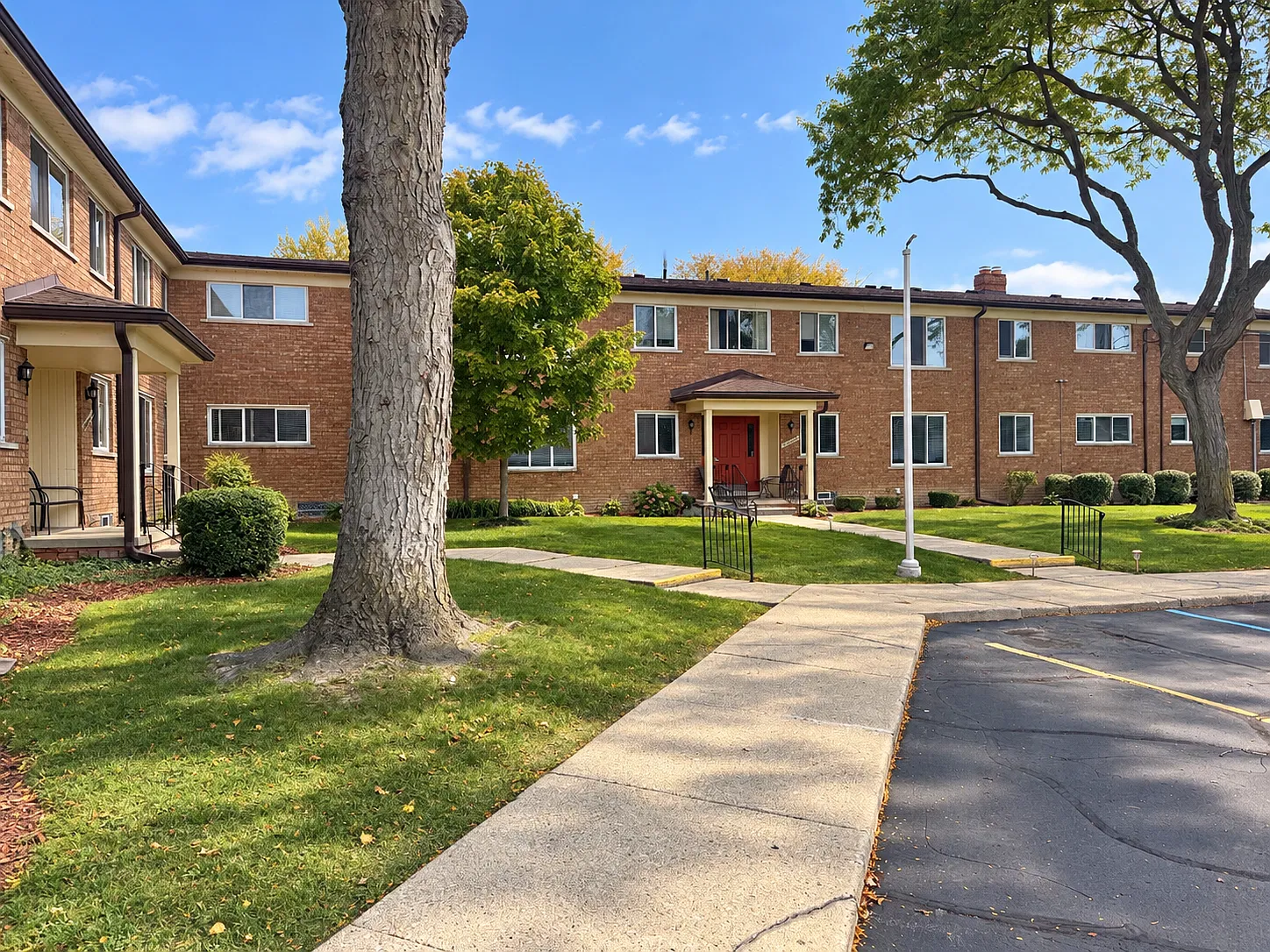 2 bed, 1.5 bath, 860 sqft, $1,700 — Photo 4