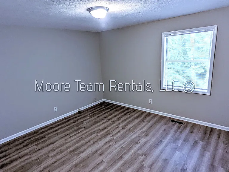 2168 Howard Gap Rd #10 — Photo 12
