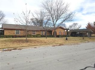 801 Hialeah Ct, Saginaw, TX 76179