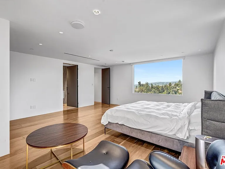 9400 Readcrest Dr — Photo 20
