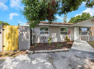 8805 Plum Grove Ct, Tampa, FL 33634
