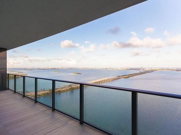 3131 NE 7th Ave UNIT 3902