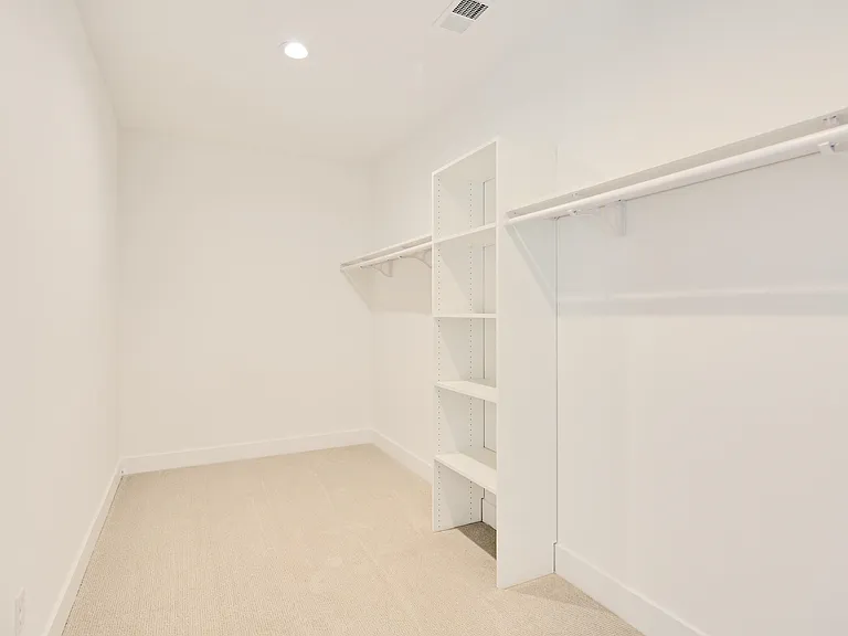 641 Fletcher Rd — Photo 32