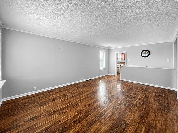 2nd image of 4311 W Hood Ave
