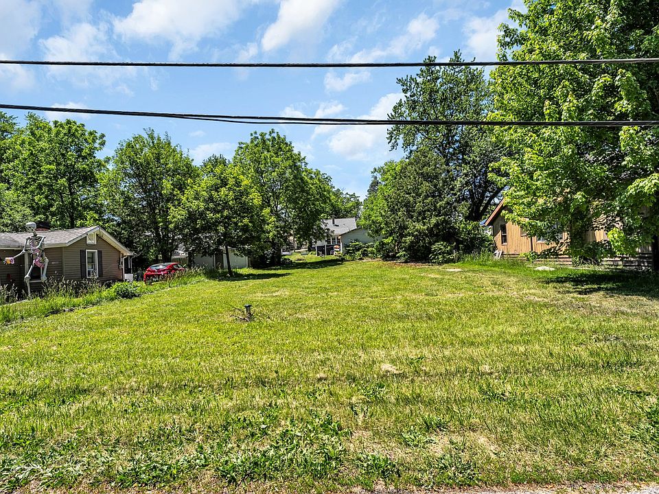 1st image of 34816 N Forest Ave