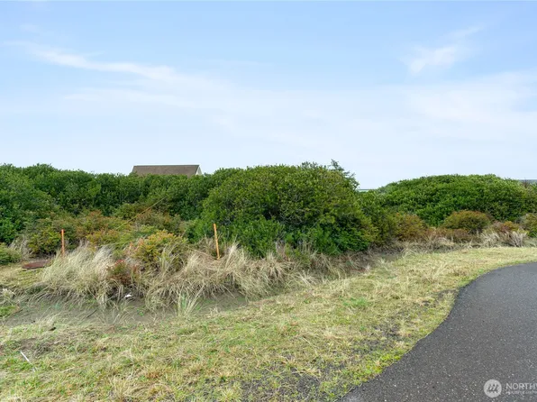 1134 Vernonia Court, Ocean Shores, WA 98569