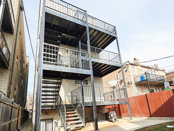 5th image of 2521 W Flournoy St