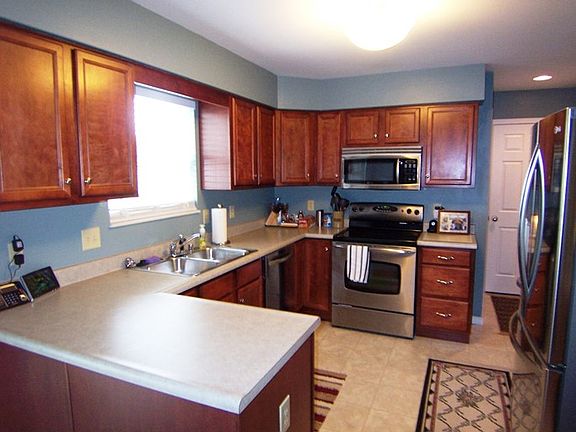 2nd image of 6392 Deermeade Dr