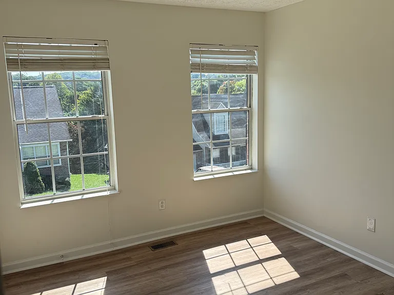 719 Colony Village Way — Photo 25