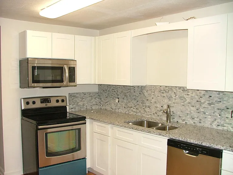 742 Meigs St #2 — Photo 1