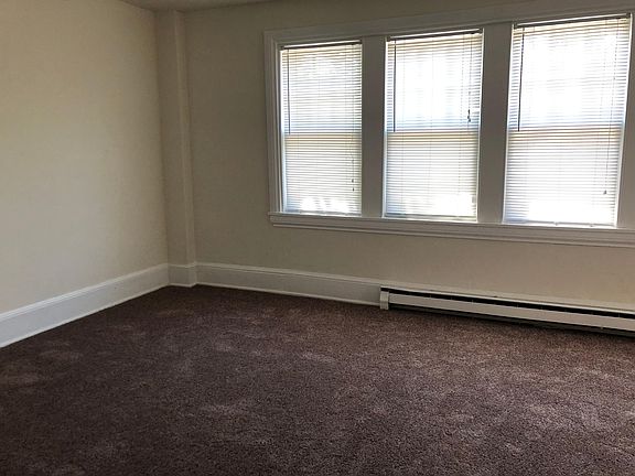 3rd image of 115 Main St #1
