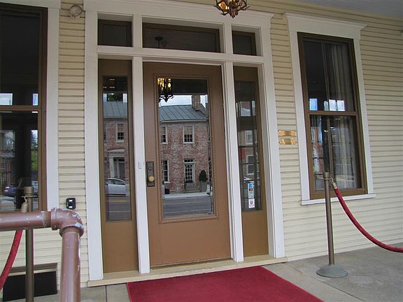 3rd image of 205 Scioto St