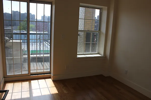 Rented by Capri Jet Realty Corp | media 29