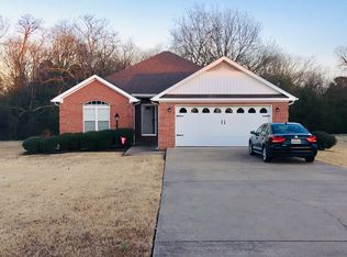 520 Lion Dr, Killen, AL 35645