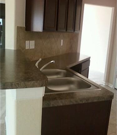 4th image of 7215 Foxwood Fair Ln