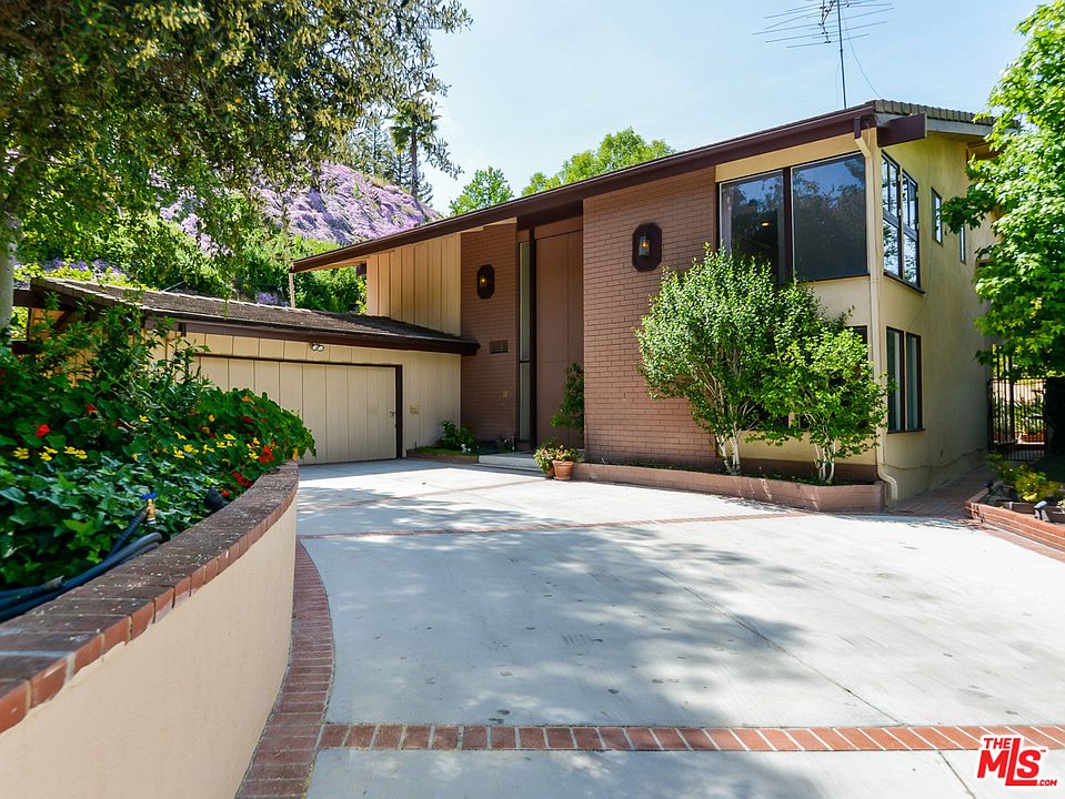 1st image of 4501 La Barca Pl