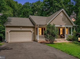 104 Confederate Dr, Locust Grove, VA 22508