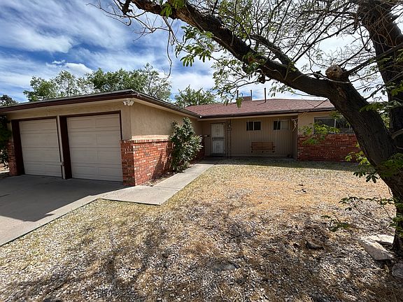 2nd image of 8708 Gutierrez Rd NE