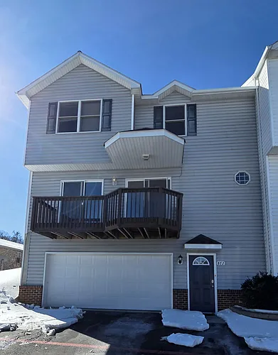 872 Camelot Ln Photo 1