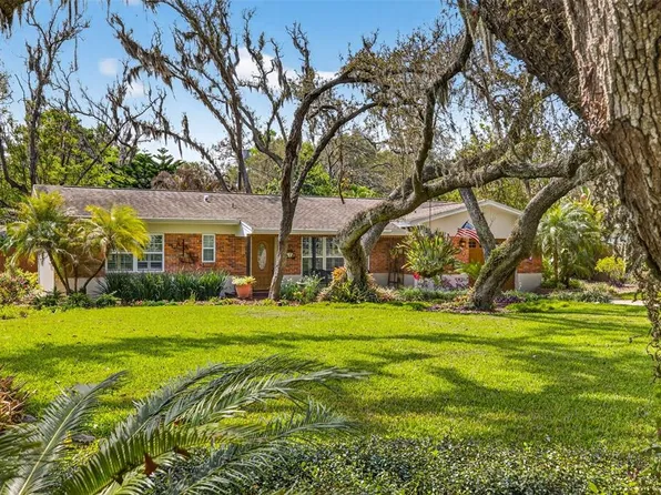 212 S Lockmoor Ave, Temple Terrace, FL 33617