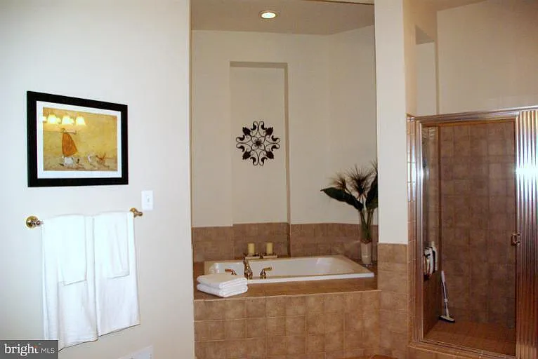 4536 Hummingbird Ln — Photo 16
