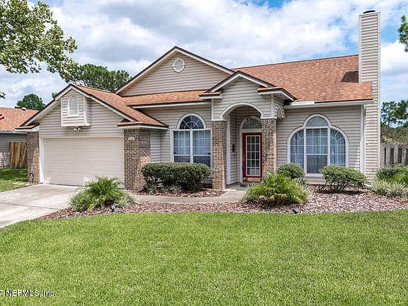2nd image of 2101 Hovington Cir W