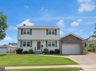 15 Bolton Rd, Hamilton, NJ 08610