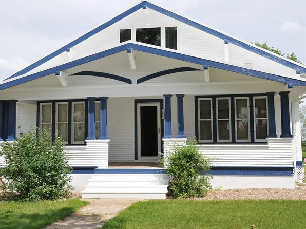 608 Main St, Columbus, ND 58727