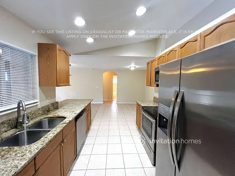 1070 SW Aurelia Ave — Photo 6