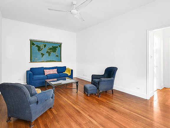 2nd image of 215 W 105th St APT 5D