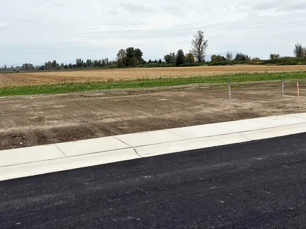 324 W 4th Street, Everson, WA 98247