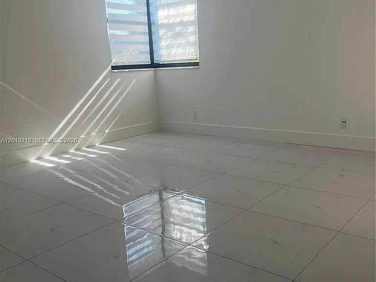 10121 W Sunrise Blvd #301 — Photo 4