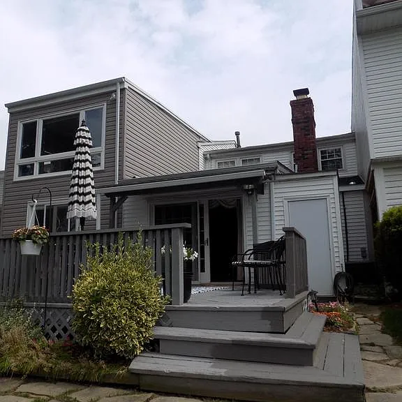 702 Towne Center Dr — Photo 30