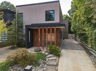 707 Chamberlain St, Raleigh, NC 27607