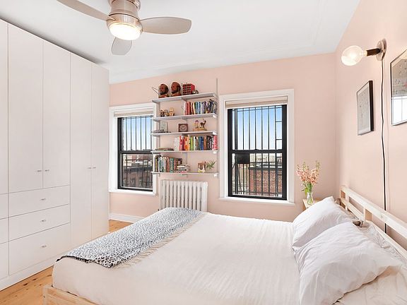 5th image of 590 Henry St APT 4