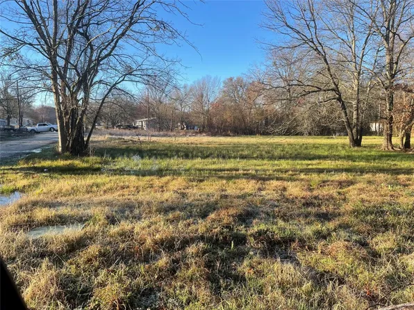 717-721 Hemlock Dr, Quinlan, TX 75474