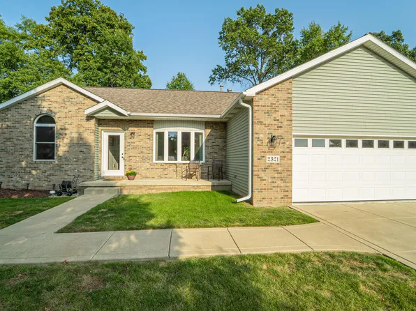 2321 Pinehurst Ave, Chesterton, IN 46304