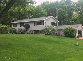 510 1st St N, Dakota City, IA 50529