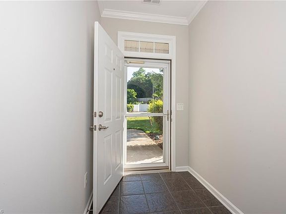 3rd image of 144 Millwright Ct