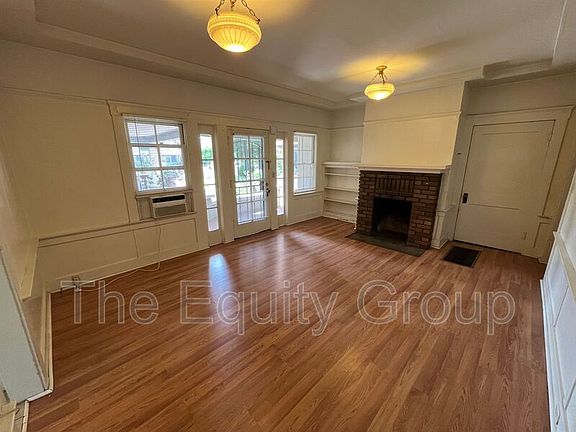 3rd image of 700 N Willis St APT B