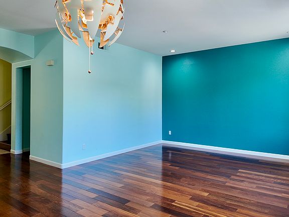 3rd image of 379 Marble Arch Ave