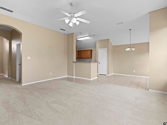 5th image of 5330 Meadow Ridge Dr