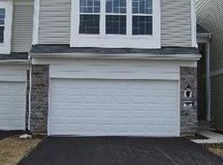 287 Devoe Dr, Oswego, IL 60543