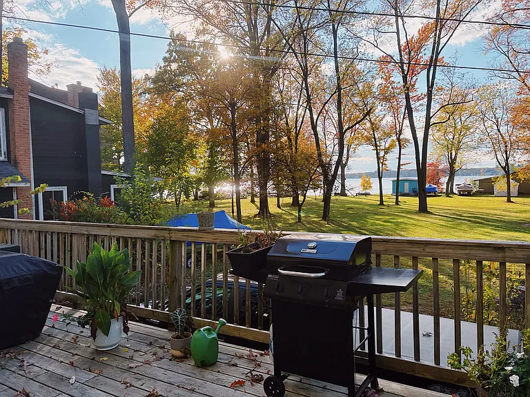 9847 Portage Lake Ave — Photo 2