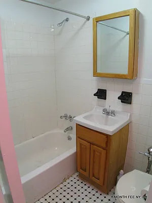 Rented by Uptown Property Group | media 3